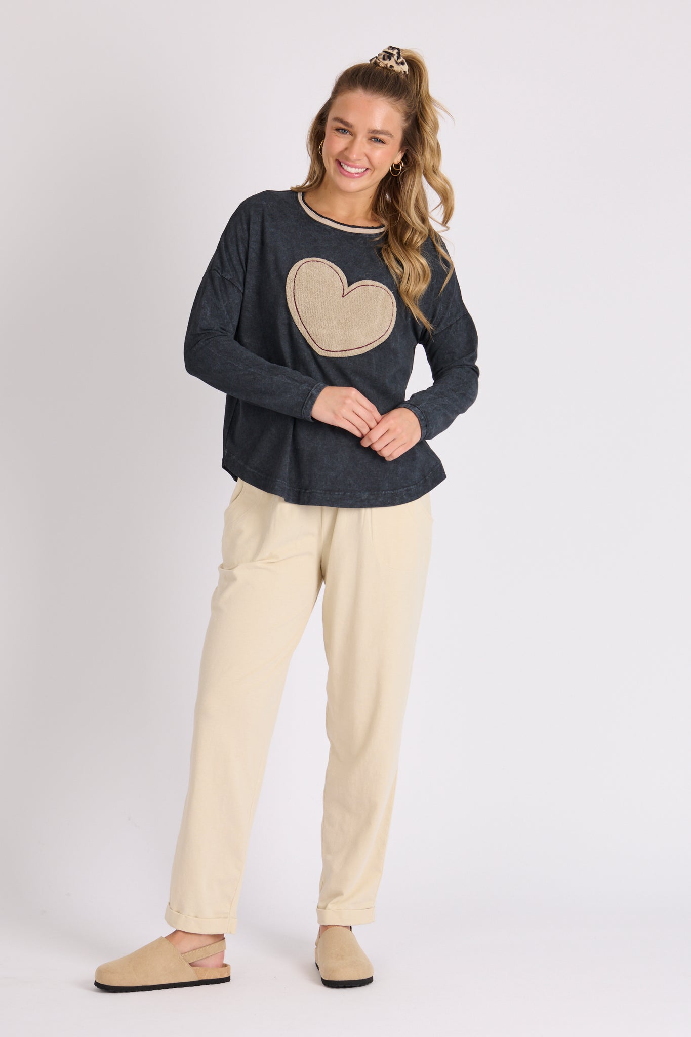 One Ten Willow Scoop Hem Relaxed Tee - Black