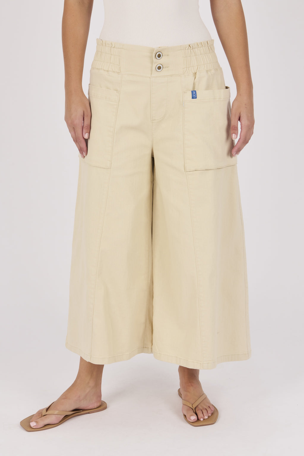 One Ten Willow Patch Pocket Wide Leg Jean - Ecru