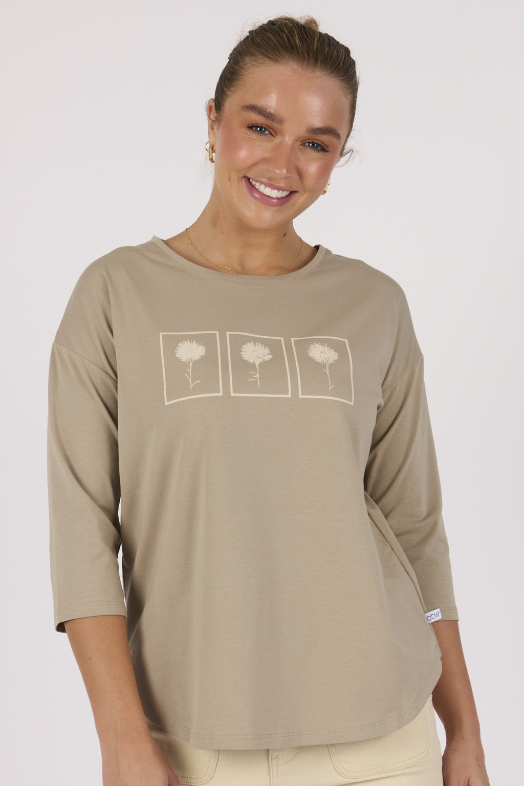 One Ten Willow 3/4 Sleeve Tee - Sage Dandelion