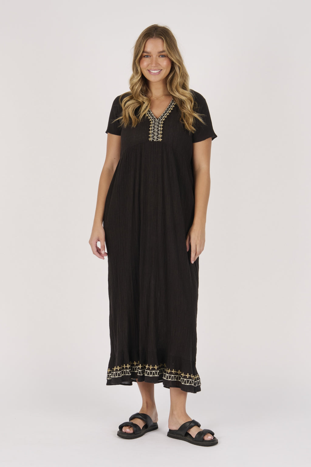 Ellis and Dewey V Neck Maxi Dress - Black