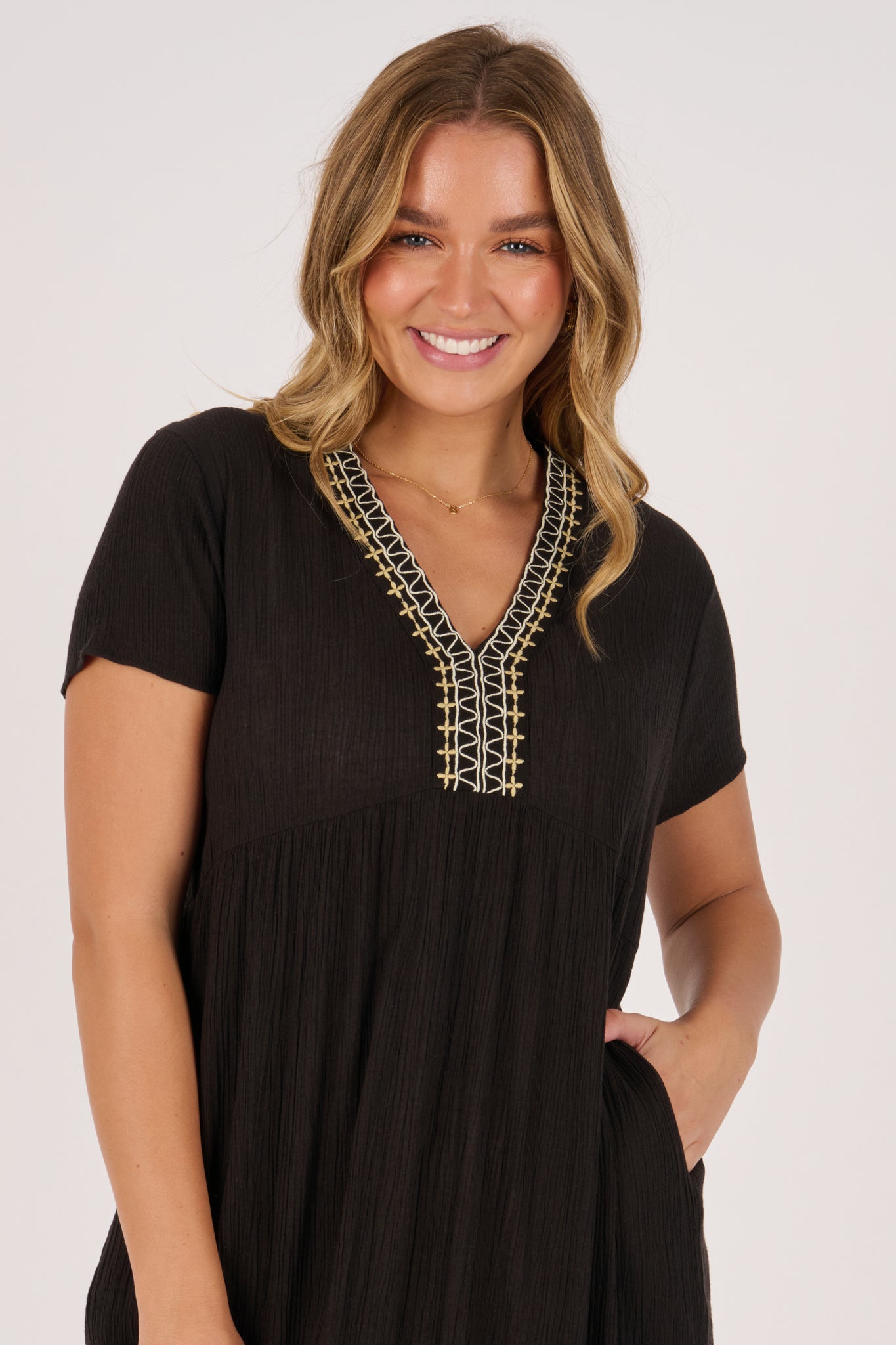 Ellis and Dewey V Neck Maxi Dress - Black