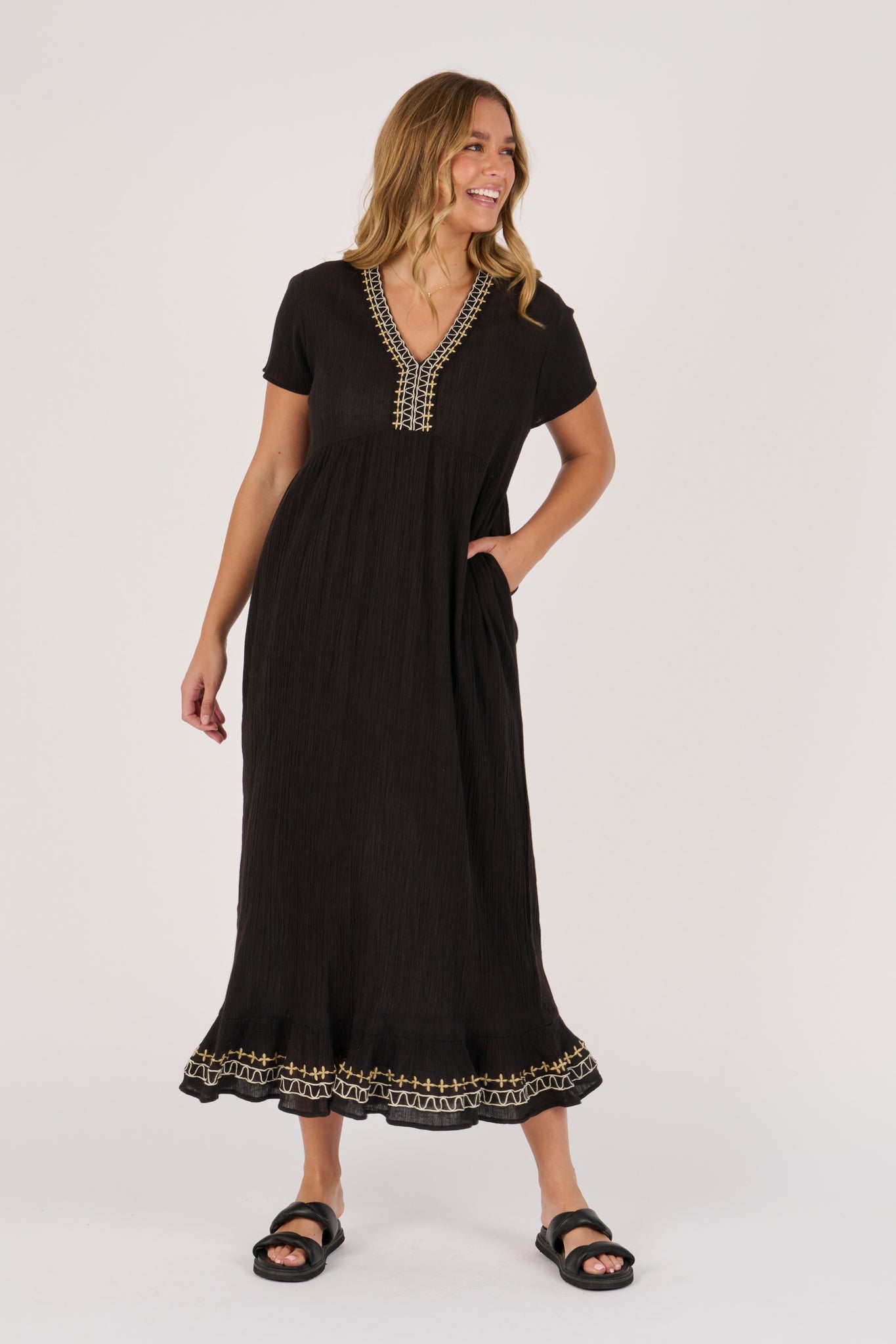 Ellis and Dewey V Neck Maxi Dress - Black