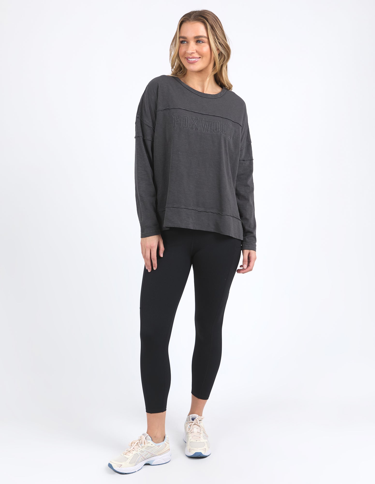 Foxwood Throw On Tee - Coal