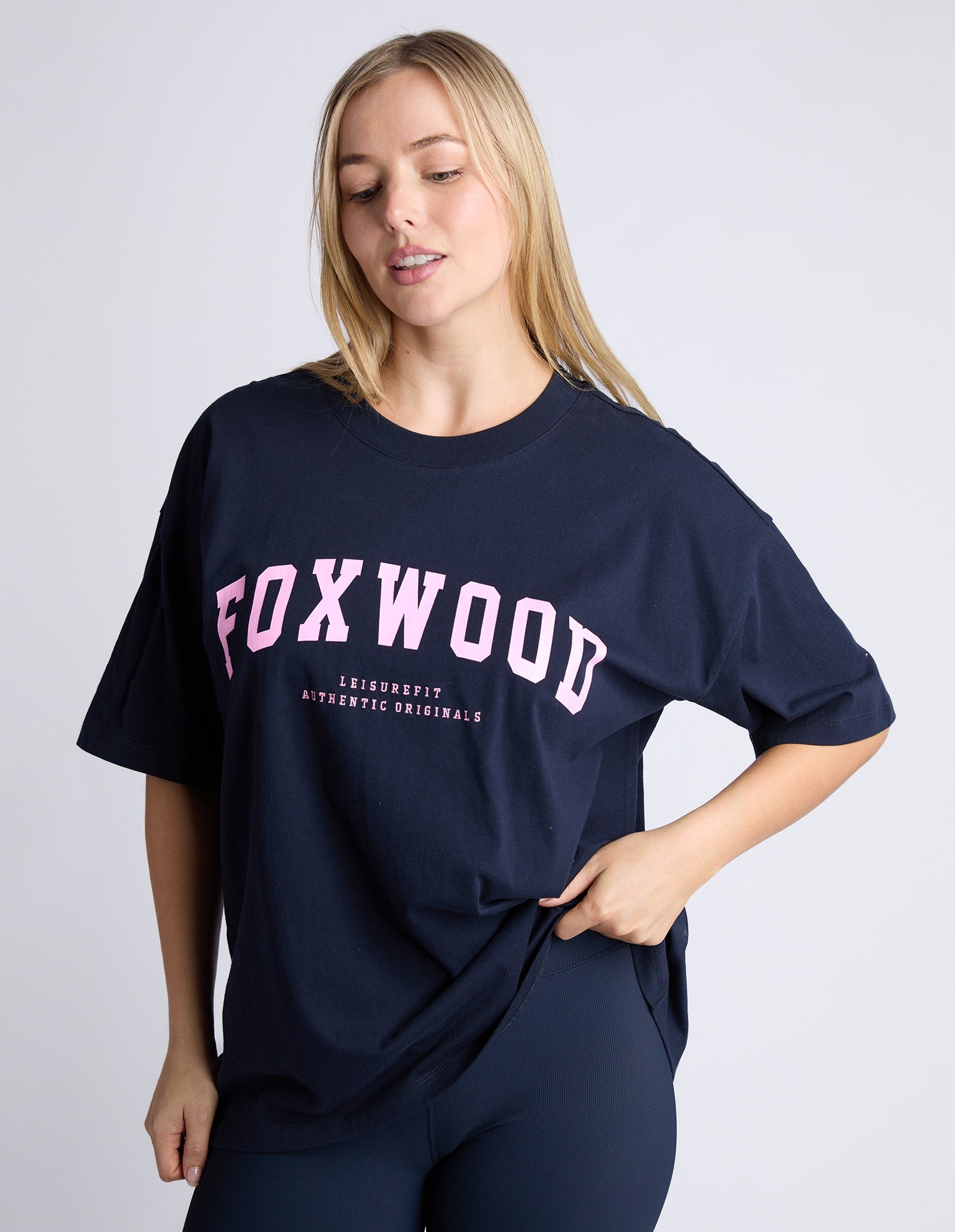 Foxwood Interval Tee - Navy/Neon Pink