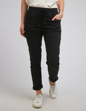 Foxwood Sylvia Jogger - Black