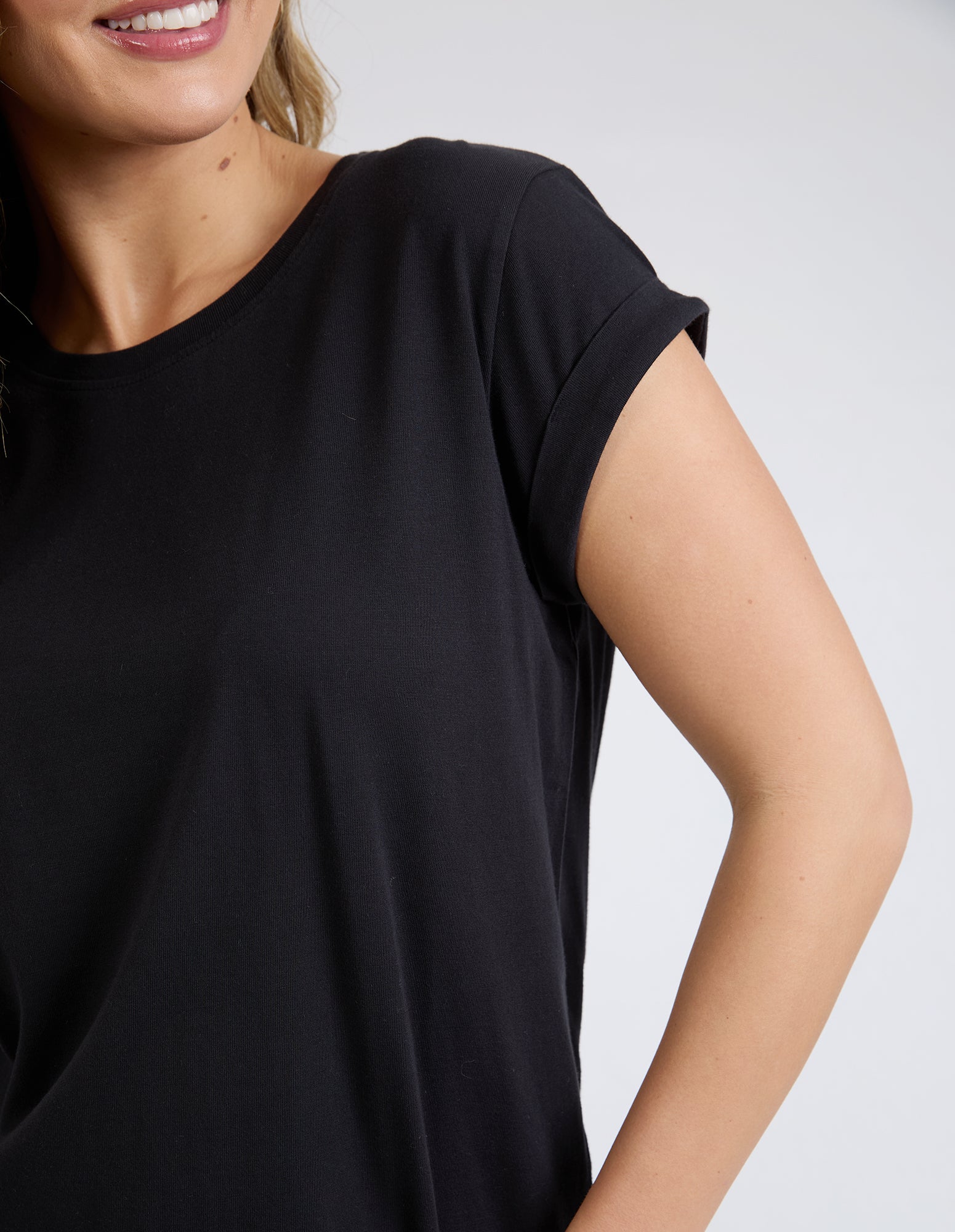 Foxwood Manly Tee - Black