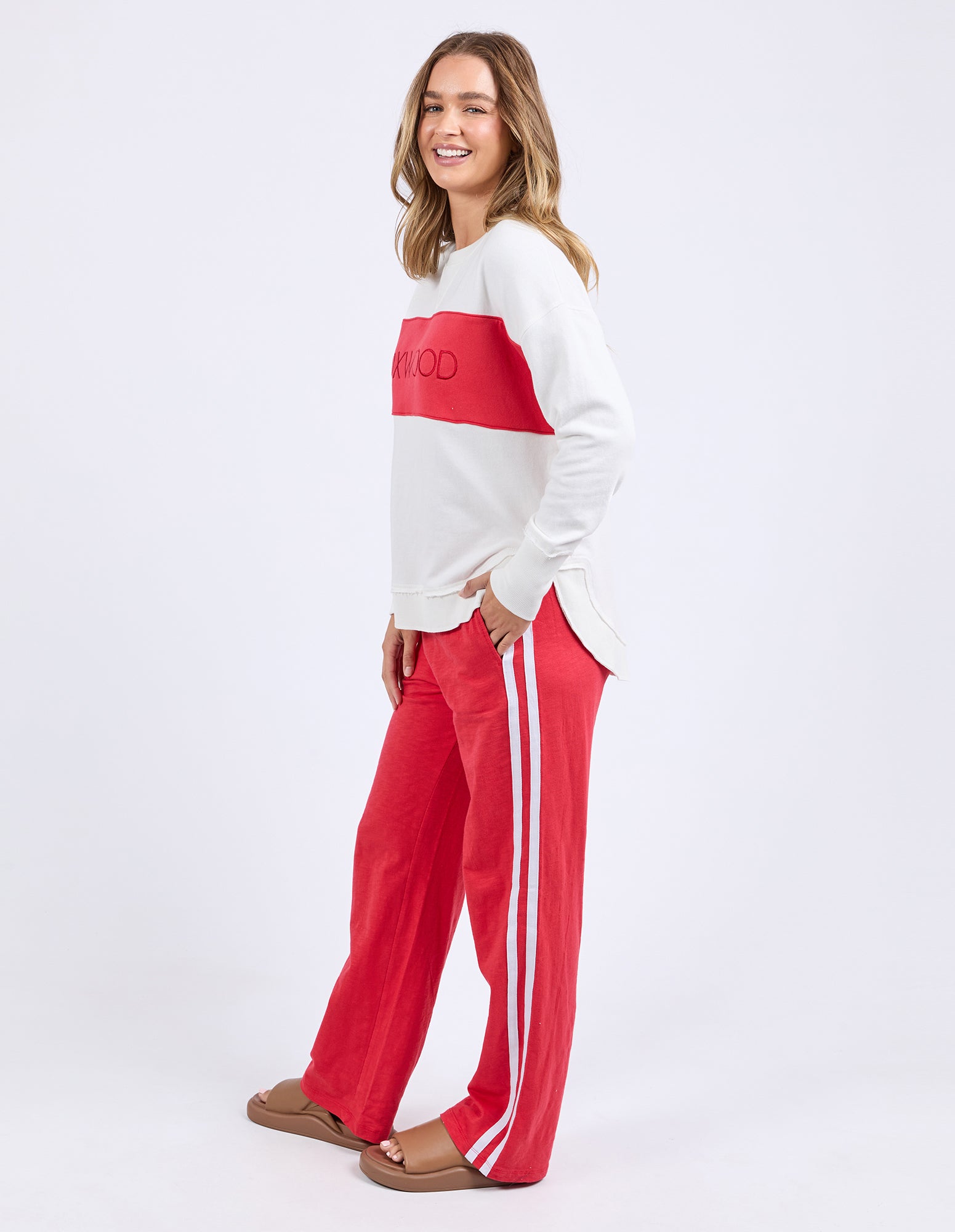 Foxwood Simplified Tonal Crew - Red