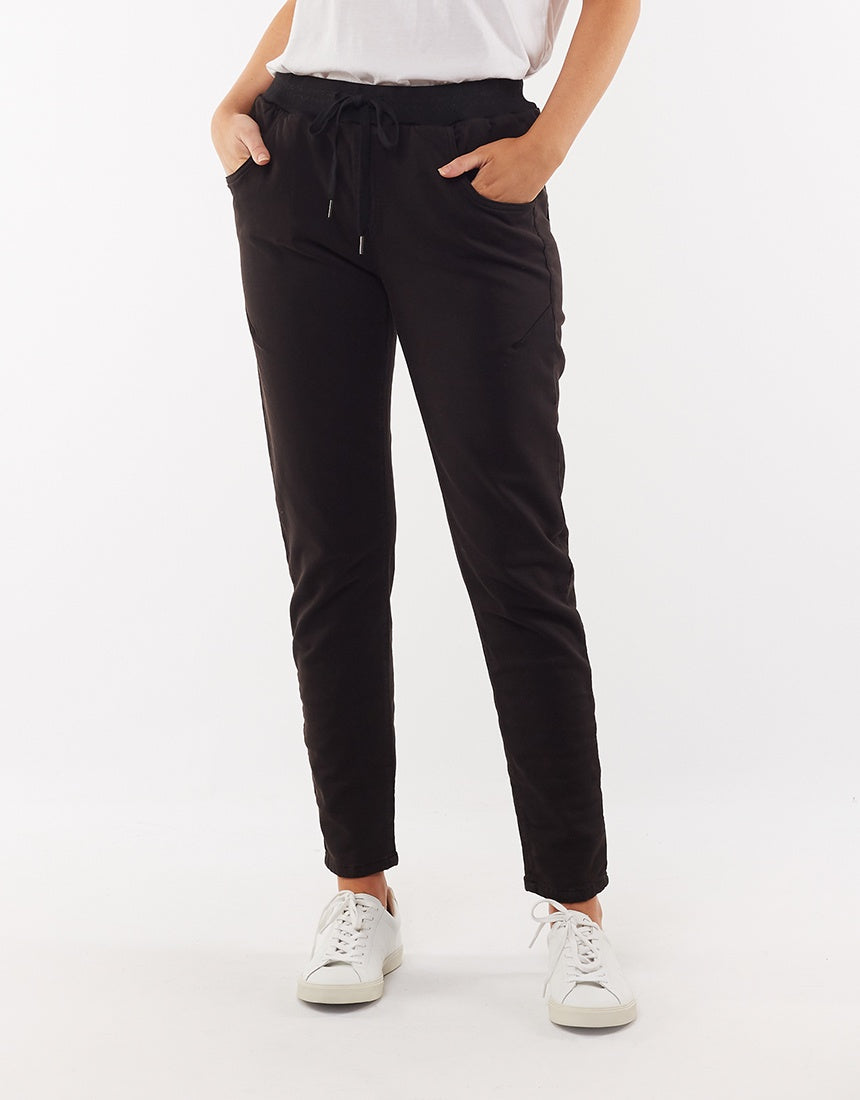 Foxwood Sylvia Jogger - Black